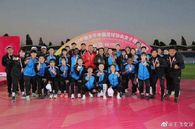 在线播放精品一区二区啪视频