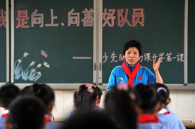 伊人狠狠色j香婷婷综合